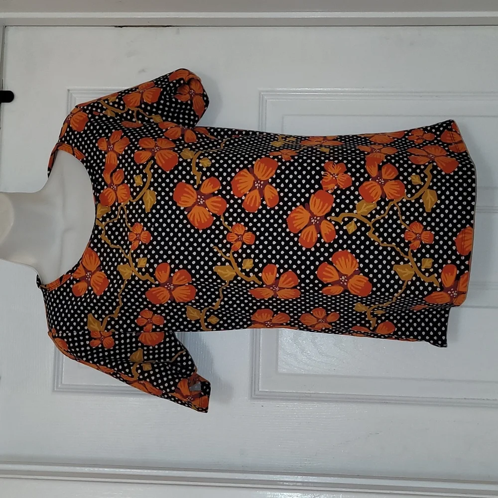 Lula Roe Shirt - Picture 1 of 2